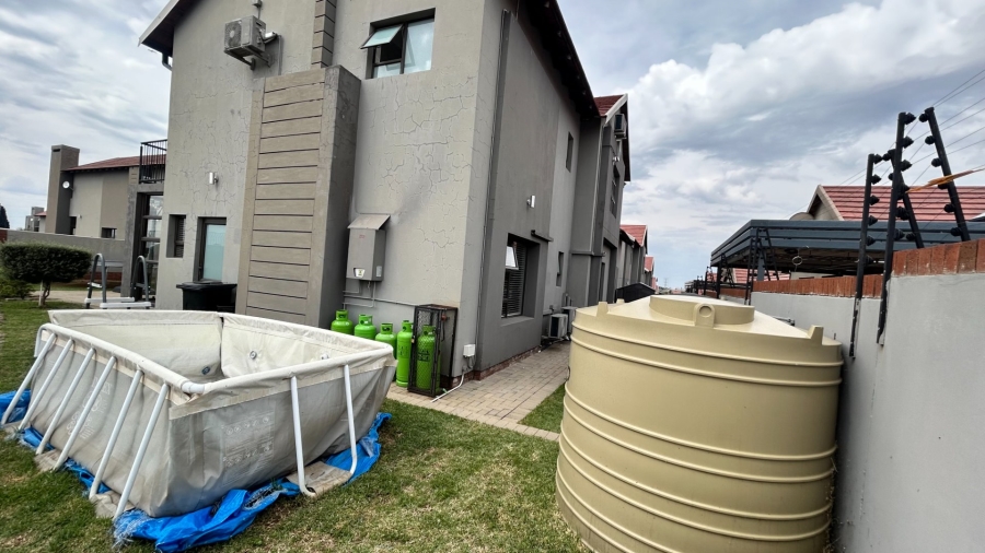 4 Bedroom Property for Sale in Wild Olive Estate Free State